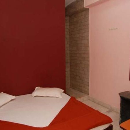 Hotel Yatri Udaipur Esterno foto