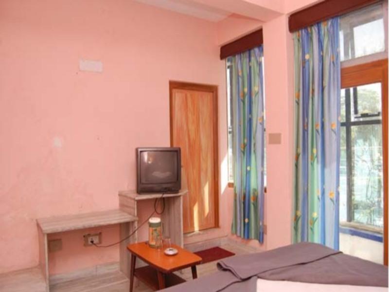Hotel Yatri Udaipur Esterno foto